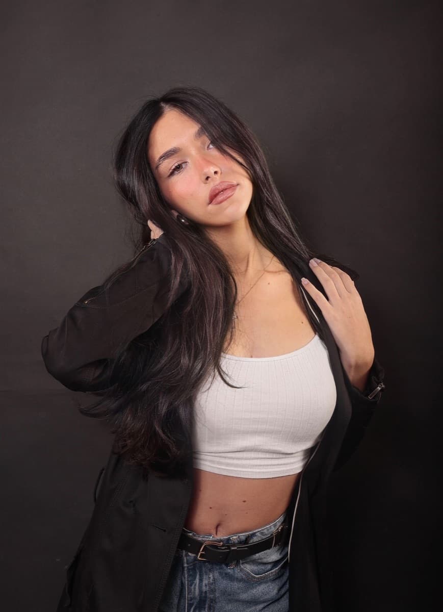 Chloé, a real Ghosted member, unfiltered photo